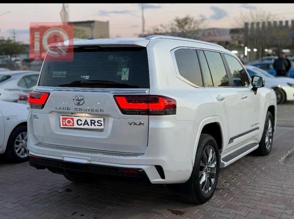 تويوتا لاندكروزر